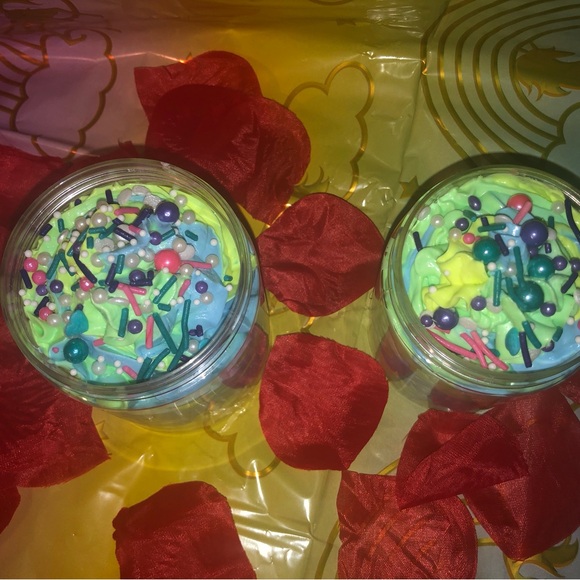 BODY BUTTER AND BODY SCRUBS - Picture 7 of 11